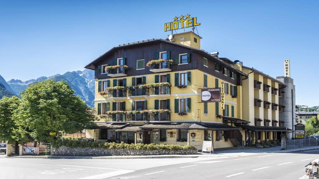 Hotel Ferrovia Calalzo di Cadore ภายนอก รูปภาพ